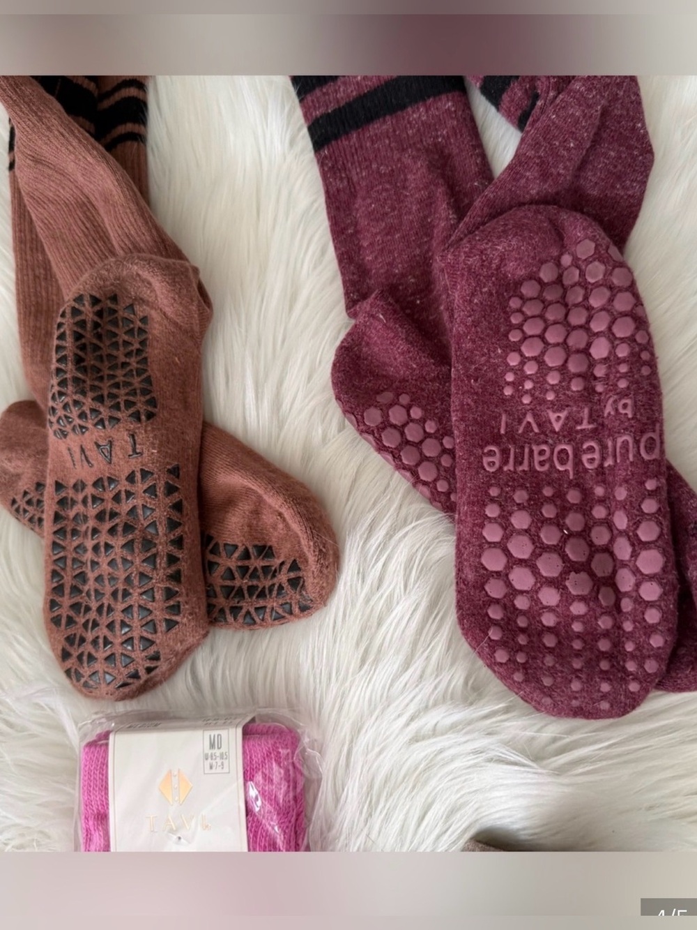 Tavi Grip Sticky Socks Crew Medium Lot of 9 Socks - Picture 3 of 5